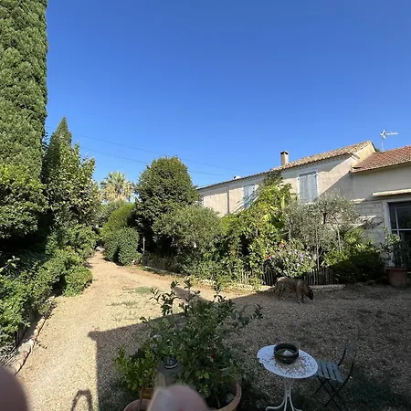 Une Maison Dans Un Mas Holiday home
